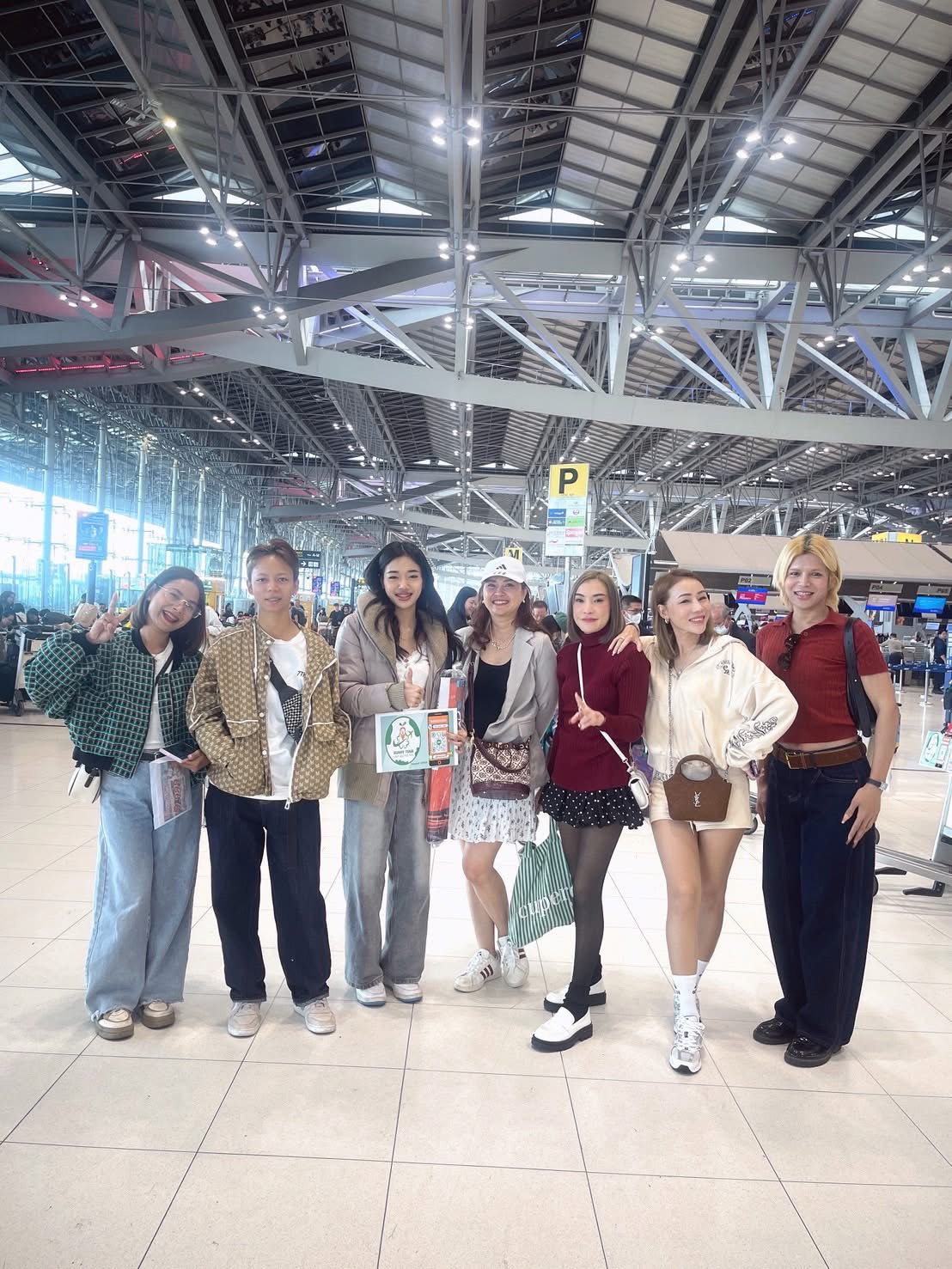 	ขอขอบคุณลูกค้าที่ไว้วางใจให้ Bunny Tour ดูแลการเดินทางในครั้งนี้ครับ! ขอให้เที่ยวให้สนุก ถ่ายรูปสวยๆ เก็บความประทับใจกลับมาเยอะๆ ครับ แล้วพบกันใหม่ทริปหน้าครับ โปรแกรม :: R11-8T1EK1 - ฮ่องกง มู 8 วัดดัง เสริมพลังปังรวย (EK) แถมฟรี ล่องเรือ Oriental Pea