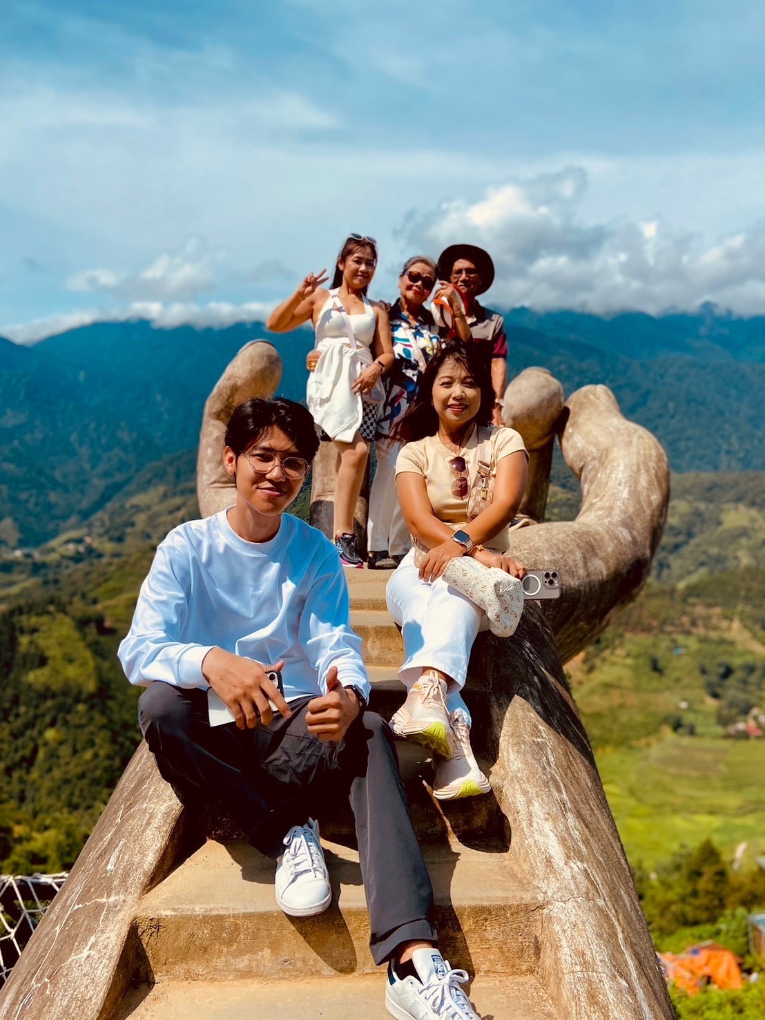 ขอบคุณลูกค้าบันนี่ทัวร์มากค่ะ ที่ส่งรูปรีวิวภาพสวยๆ สดใสมาไห้ รีวิวต่อได้ที่เพจ facebook ภาพสวยๆคลิปสวยๆ
