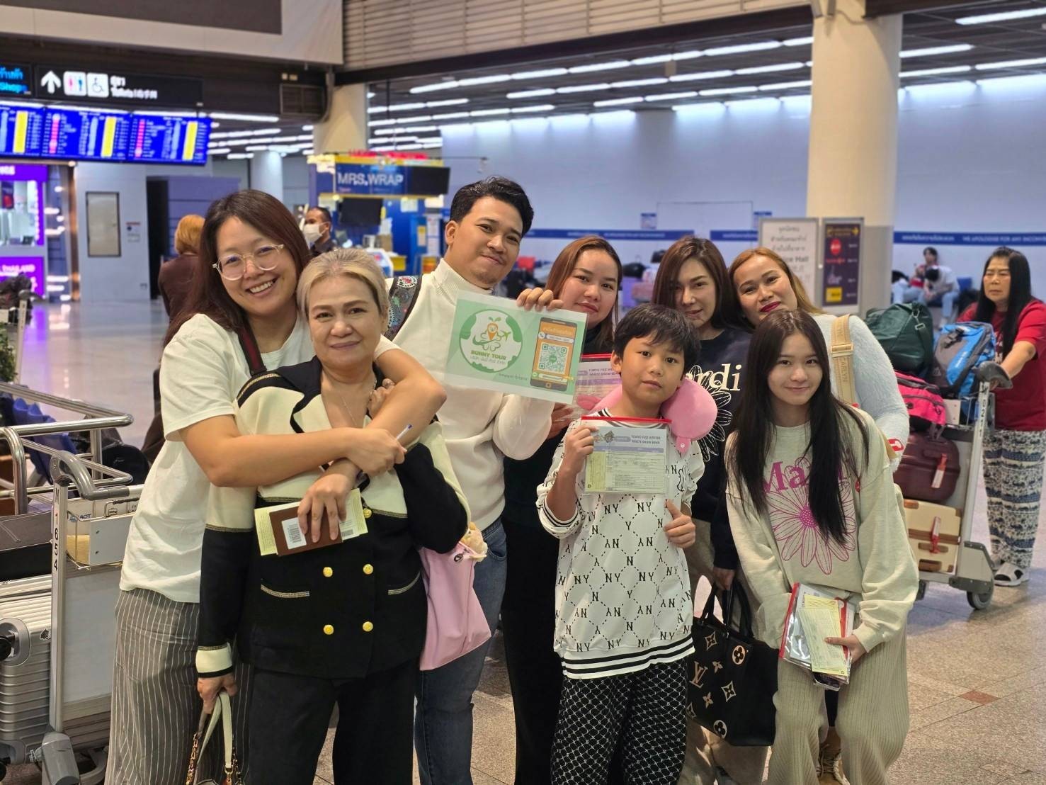 #Reviewลูกค้าบันนี่ทัวร์   #เที่ยวจริงไม่มีโดนเท 
❤️ขอบพระคุณที่สนับสนุน ไว้วางใจเลือกใช้บริการ นะคะ