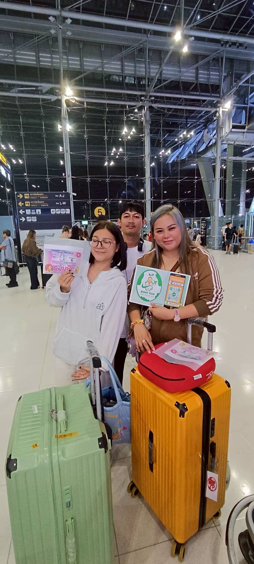 #Reviewลูกค้าบันนี่ทัวร์ ❤️ขอบพระคุณที่สนับสนุน ไว้วางใจเลือกใช้บริการ #BUNNYTOUR RW7-6TH1 Hongkong WOW 7 WONDER เต็มวัน 3 วัน 2 คืน เดินทาง วันที่ 05 - 07 ก.ค. 68