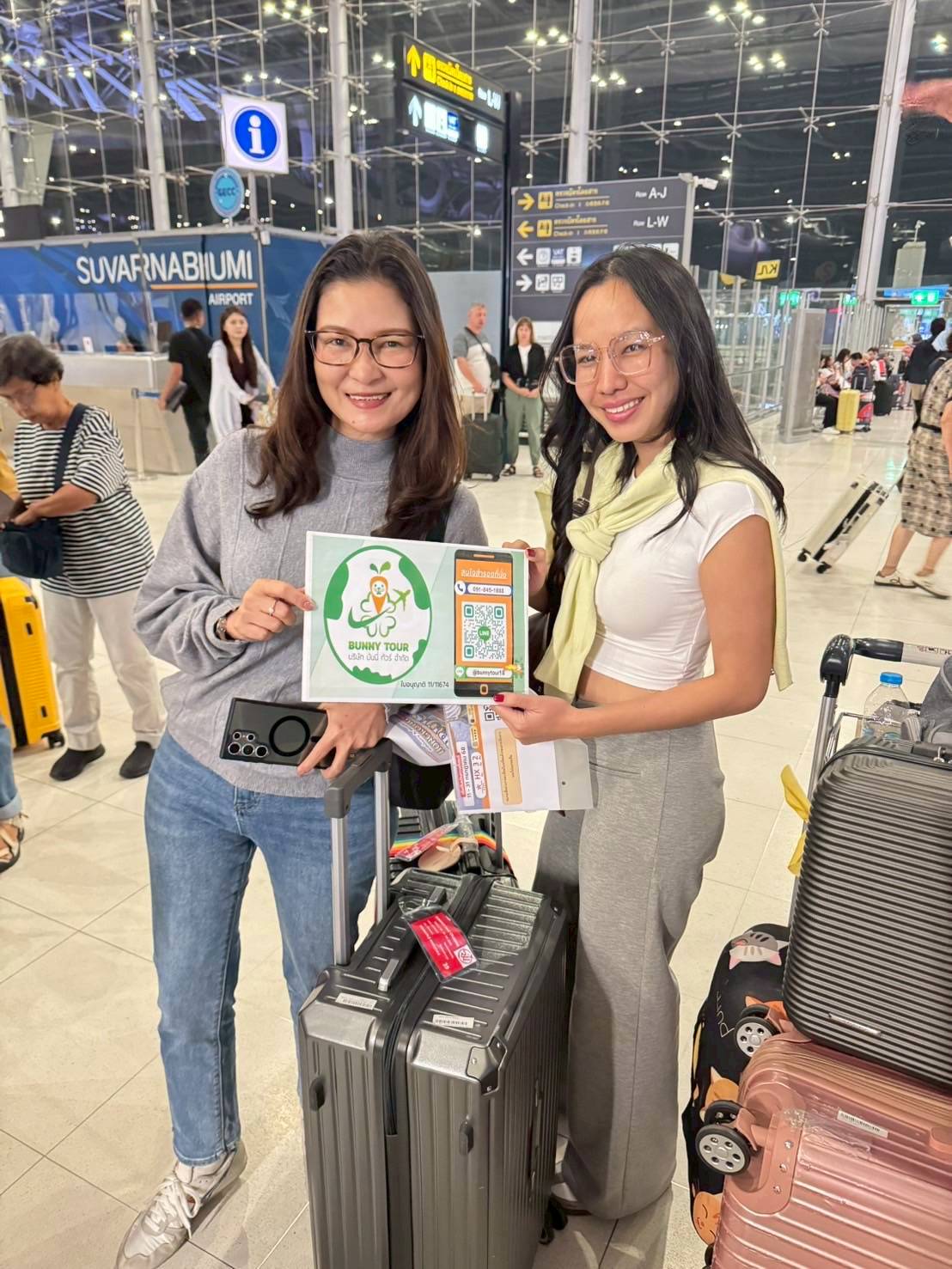 #Reviewลูกค้าบันนี่ทัวร์  ขอขอบพระคุณ  คุณอัญธิญาน์และครอบครัว ที่ไว้วางใจใช้บริการ #bunnytour (บันนี่ทัวร์)  ได้ให้บริการทัวร์ โปรแกรม  R7-8T1HX1  Hongkong Summer Sale CRUISING (HX) เต็มวัน 3 วัน 2 คืน เดินทาง วันที่  25-27  ก.ค. 68